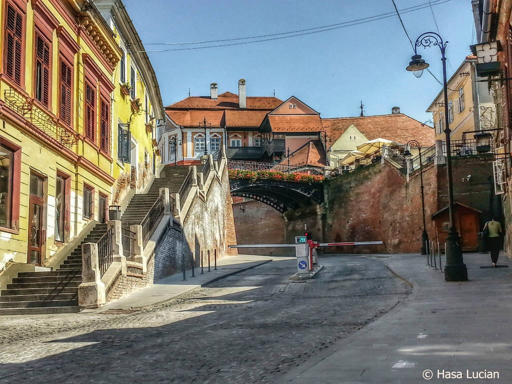 Zum Weissen Lamm Residence Sibiu Exteriör bild