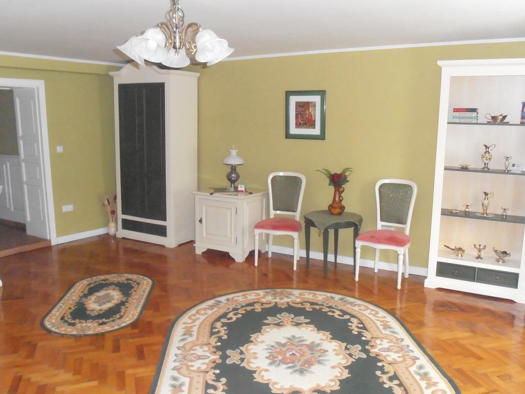 Zum Weissen Lamm Residence Sibiu Exteriör bild