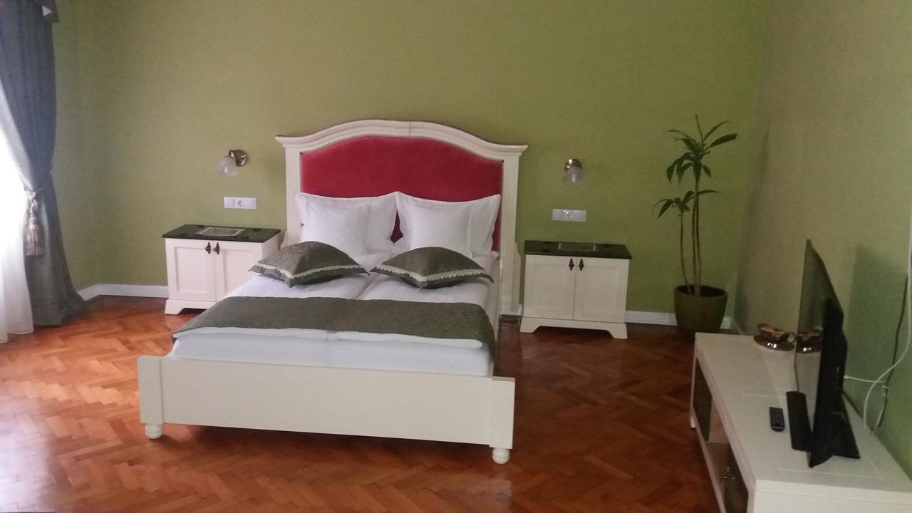 Zum Weissen Lamm Residence Sibiu Exteriör bild